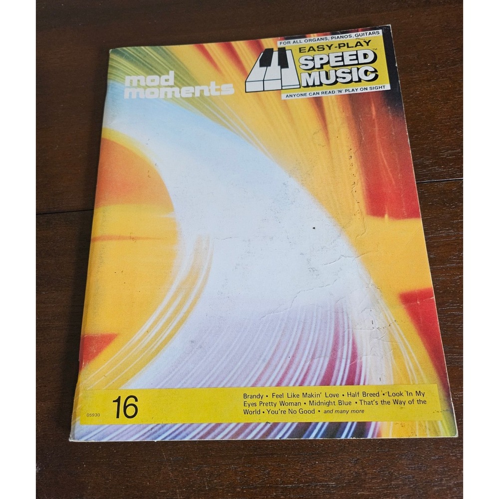 Sight & Sound Mod Moments 16 Easy-Play Speed Music Book Multicolor Sheet Music